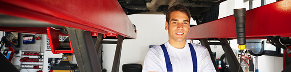 Mechaniker im Einsatz Mechaniker im Einsatz